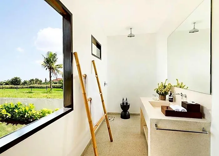 Daisy 5 Bedroom Private With Sea View
